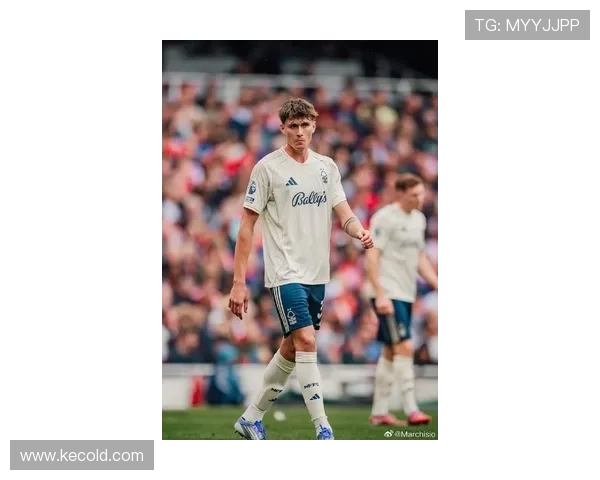 今夏离开尤文的萨沃纳在英超表现出色新援前锋进球数惨淡仅为一球