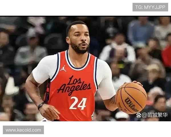 巴特勒谈持球失误问题库里追梦可自由发挥而库明加与TJD需谨慎